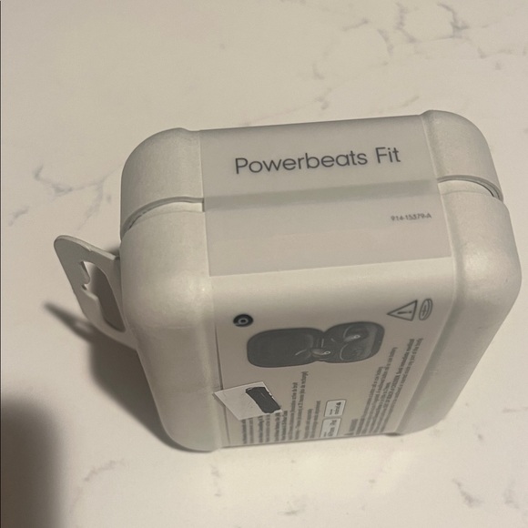 Powerbeats Fit Wireless Earbuds in black, brand new - Picture 9 of 12